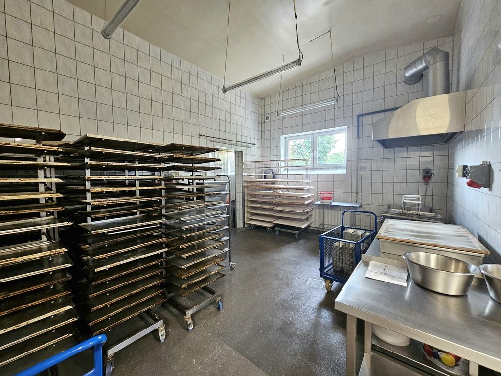 Hala/magazyn Prusice. Zdjęcie 16