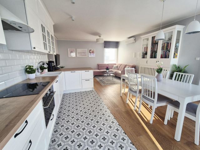 Mieszkanie 4-pokojowe Kielce Ślichowice, ul. Jerzego Szajnowicza-Iwanowa. Zdjęcie 1