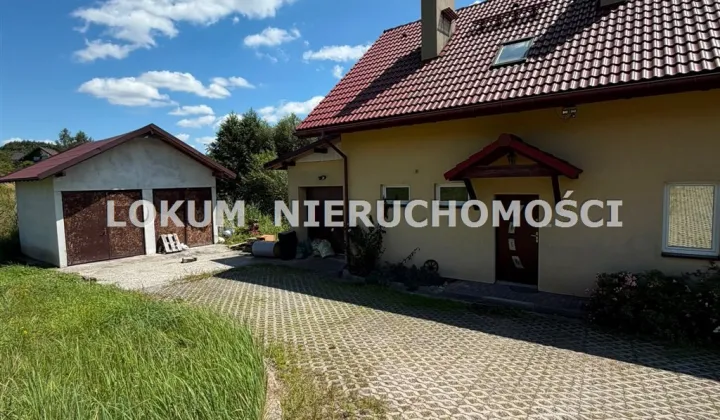 dom wolnostojący, 5 pokoi Krostoszowice, ul. Środkowa