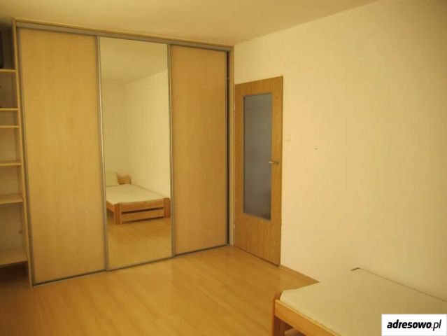 Mieszkanie 3-pokojowe Kraków, ul. Beskidzka. Zdjęcie 1