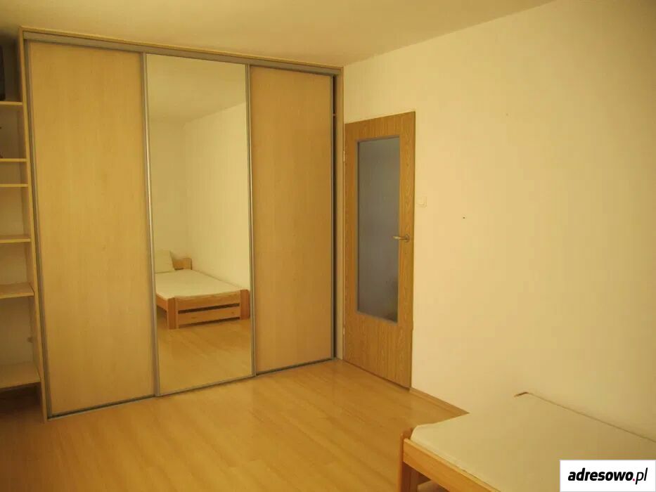 Mieszkanie 3-pokojowe Kraków, ul. Beskidzka. Zdjęcie 1