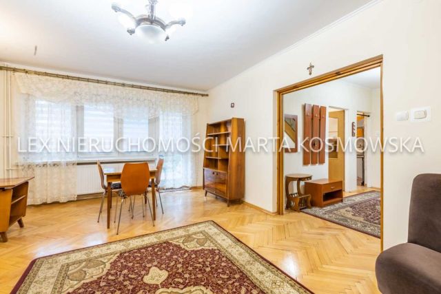dom wolnostojący, 5 pokoi Magdalenka. Zdjęcie 2