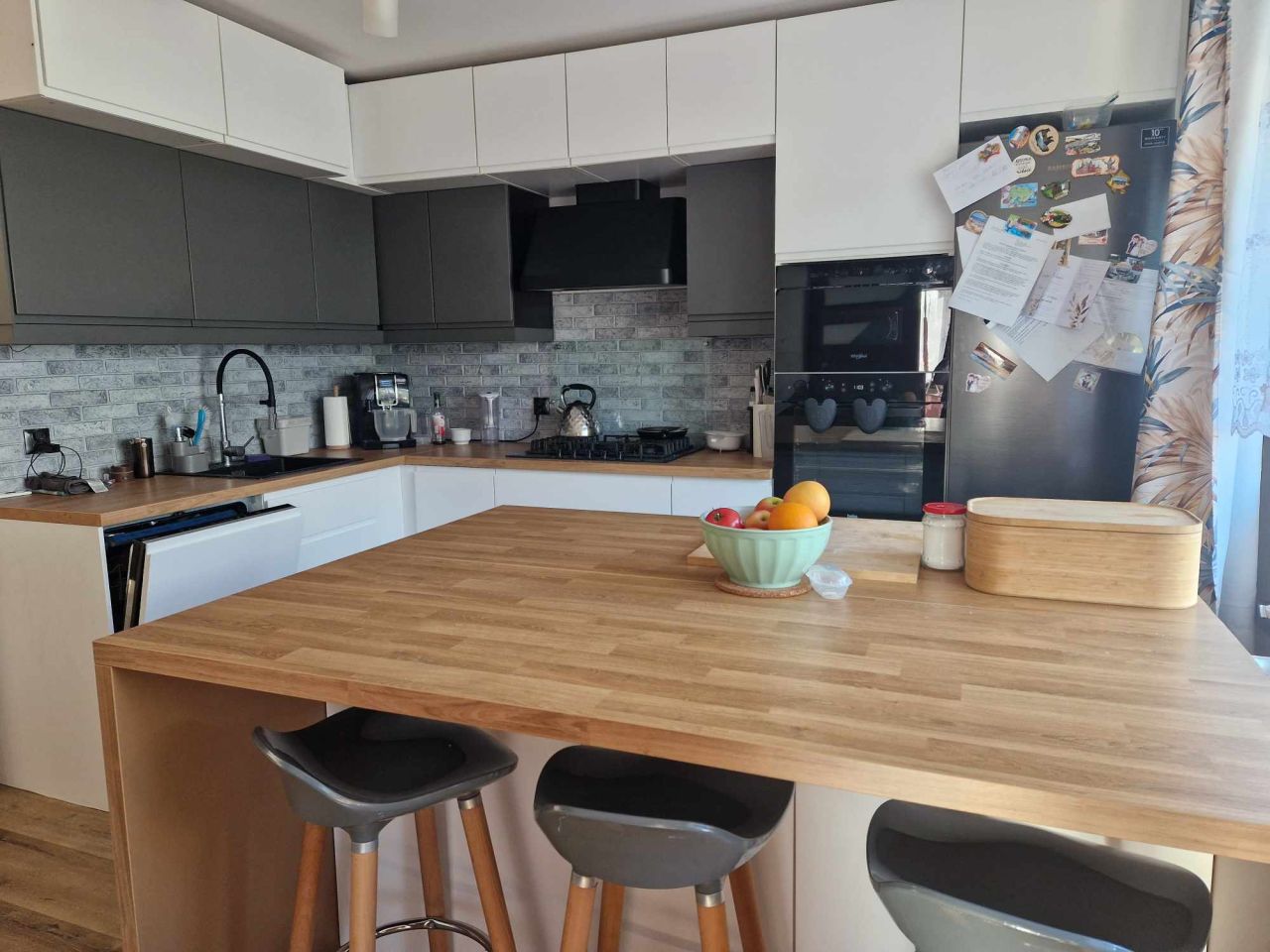 dom wolnostojący, 8 pokoi Brzeziny, ul. Marii Skłodowskiej-Curie. Zdjęcie 4