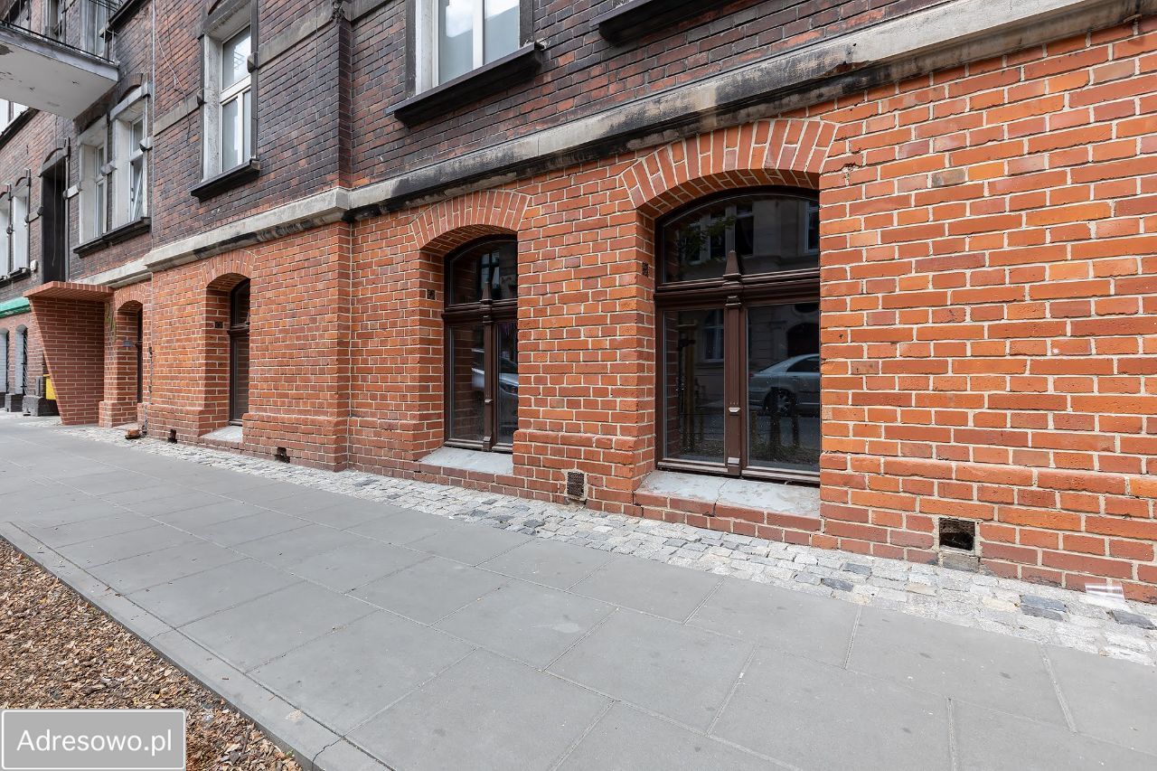 Biuro Poznań Łazarz, ul. Antoniego Małeckiego. Zdjęcie 4