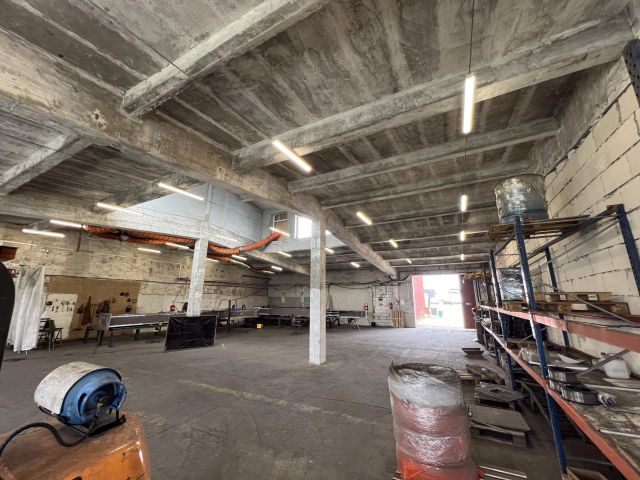 Hala/magazyn Gdynia Chylonia, ul. Hutnicza. Zdjęcie 1