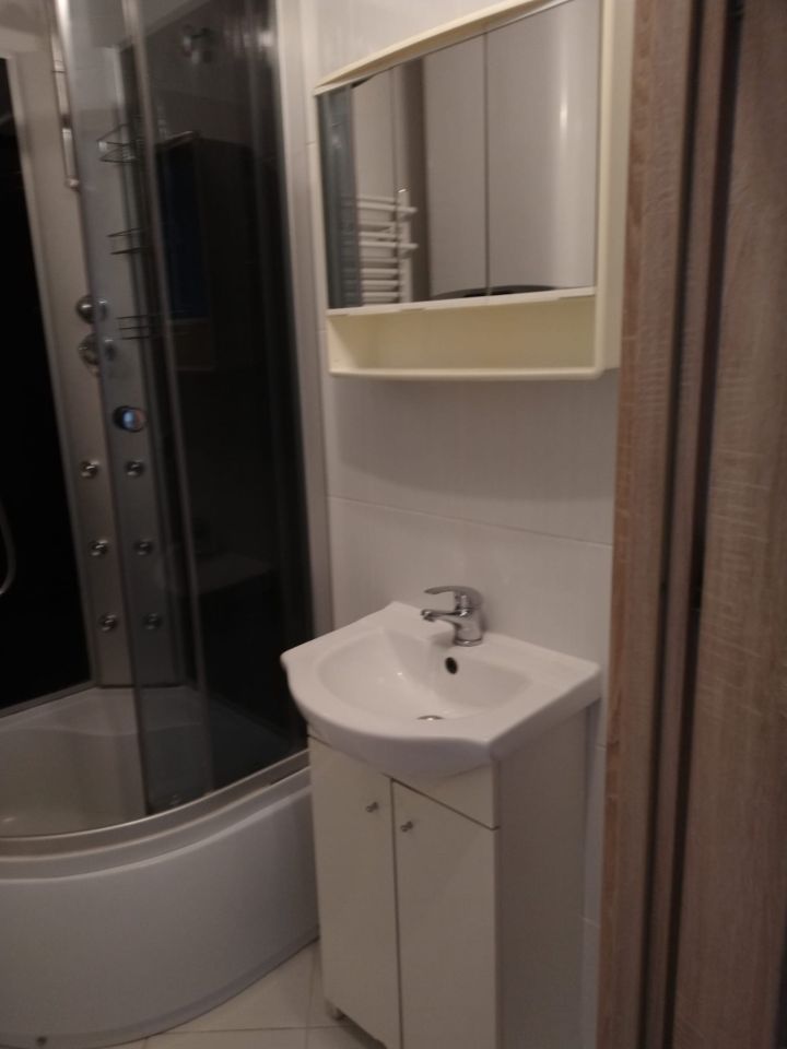 Mieszkanie 2-pokojowe Bielsko-Biała, ul. I Armii Wojska Polskiego. Zdjęcie 3