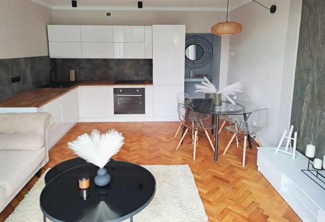 Mieszkanie 3-pokojowe Łódź Widzew, ul. Konstytucyjna. Zdjęcie 1