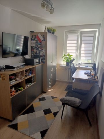 Mieszkanie na sprzedaż, 3 pokoje, 47 m², Żyrardów