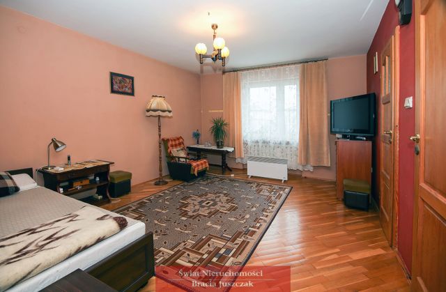 dom wolnostojący, 8 pokoi Oleśnica. Zdjęcie 10