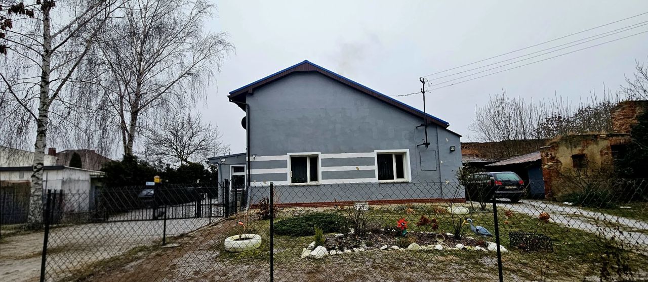 dom wolnostojący, 4 pokoje Dankowice. Zdjęcie 1