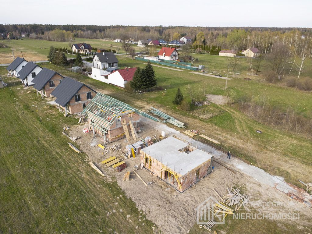 dom wolnostojący, 5 pokoi Kłaj. Zdjęcie 5