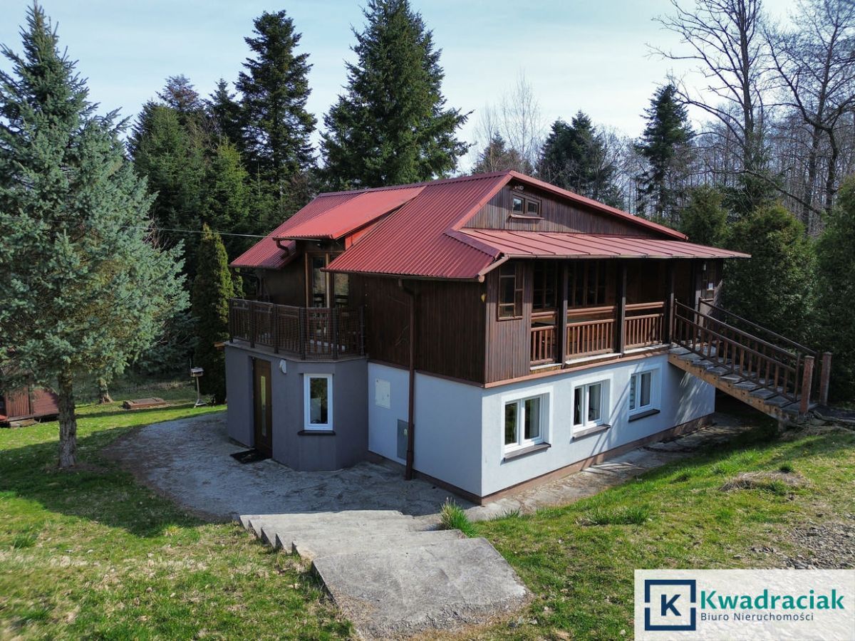 dom wolnostojący, 5 pokoi Bączal Dolny. Zdjęcie 1