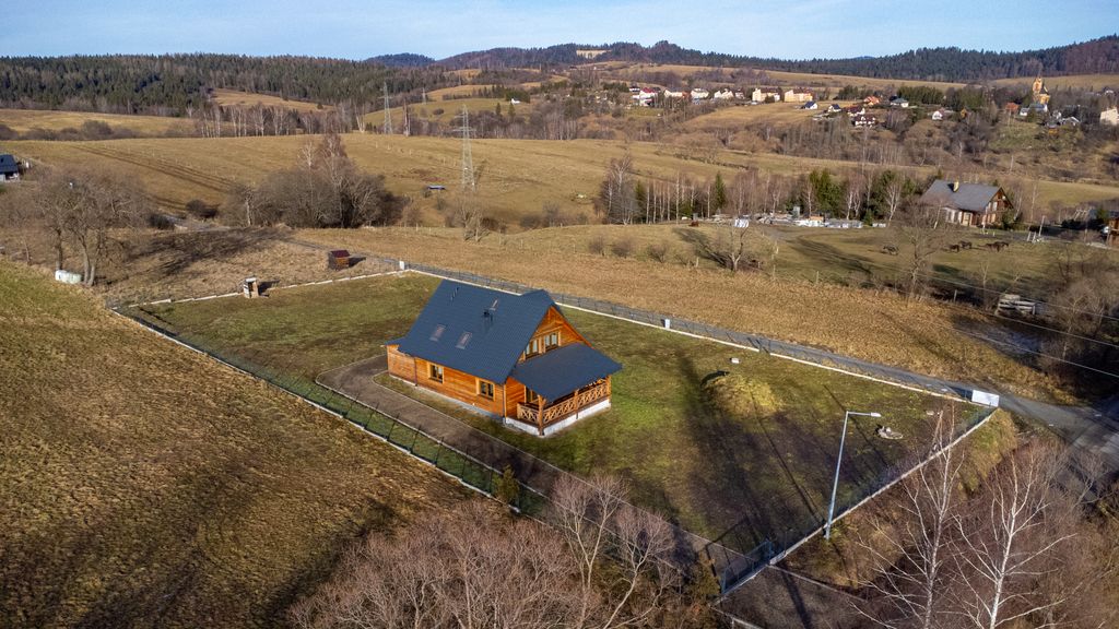 dom wolnostojący, 7 pokoi Lutowiska. Zdjęcie 3