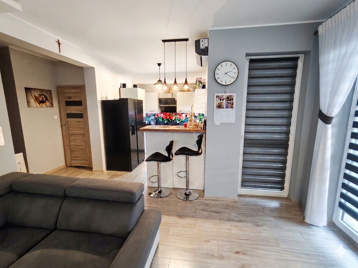 Mieszkanie 3-pokojowe Łask, ul. Bohaterów Września. Zdjęcie 4