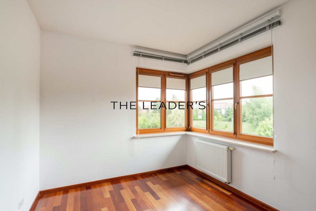 dom wolnostojący, 7 pokoi Bielawa. Zdjęcie 15