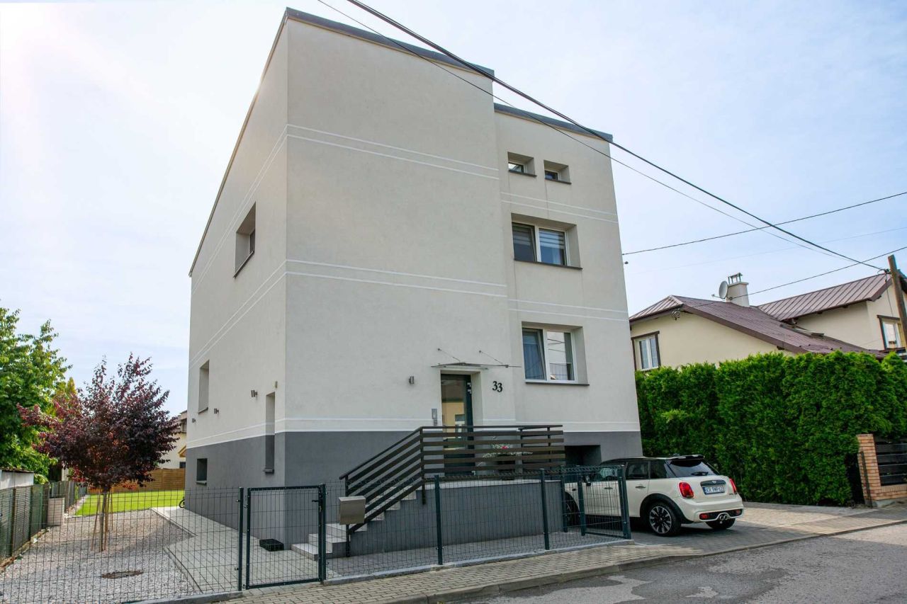 dom wolnostojący, 8 pokoi Mielec, ul. Limanowskiego. Zdjęcie 1