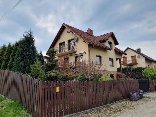 dom wolnostojący Mysłowice Kosztowy, ul. Andrzeja Zielnioka. Zdjęcie 1