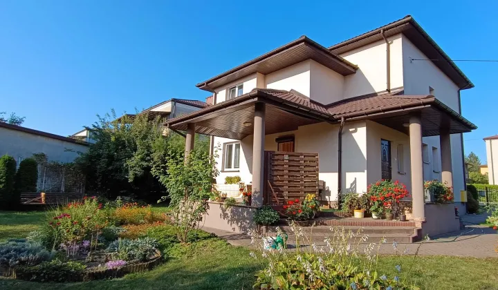 dom wolnostojący, 5 pokoi Chełm