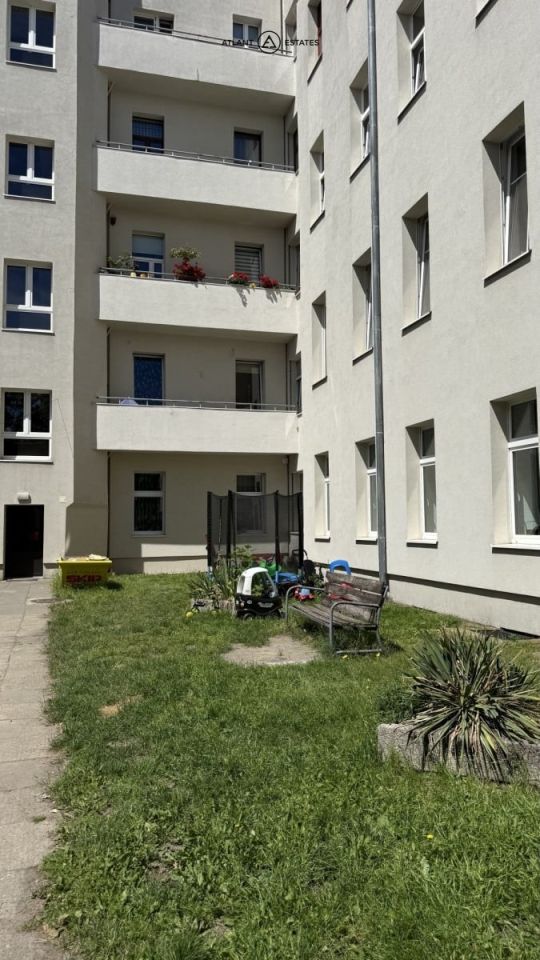 Mieszkanie 3-pokojowe Poznań Łazarz. Zdjęcie 4