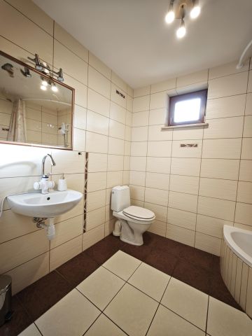 dom wolnostojący, 5 pokoi Młyniec. Zdjęcie 16