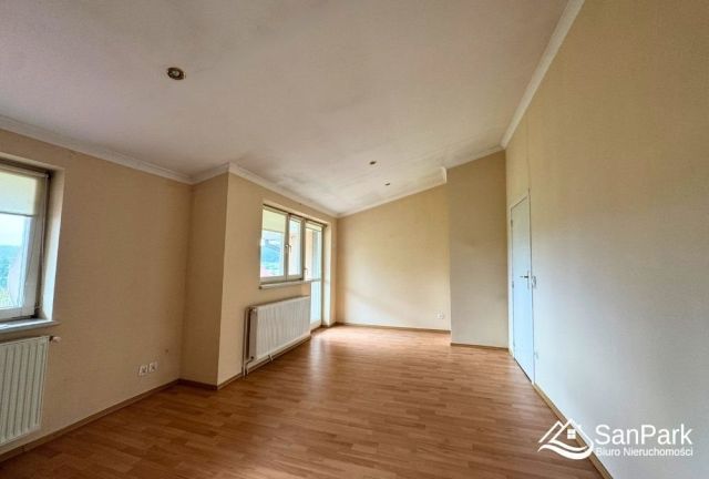 bliźniak, 4 pokoje Uherce Mineralne. Zdjęcie 21