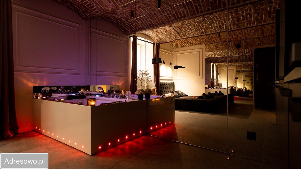 Mieszkanie 3-pokojowe Kraków Stare Miasto, ul. Marii Skłodowskiej-Curie. Zdjęcie 2