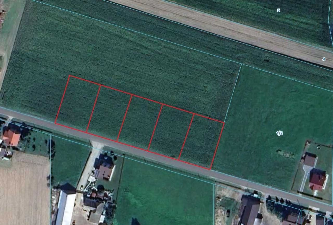 Działka budowlana Uciechów. Zdjęcie 2