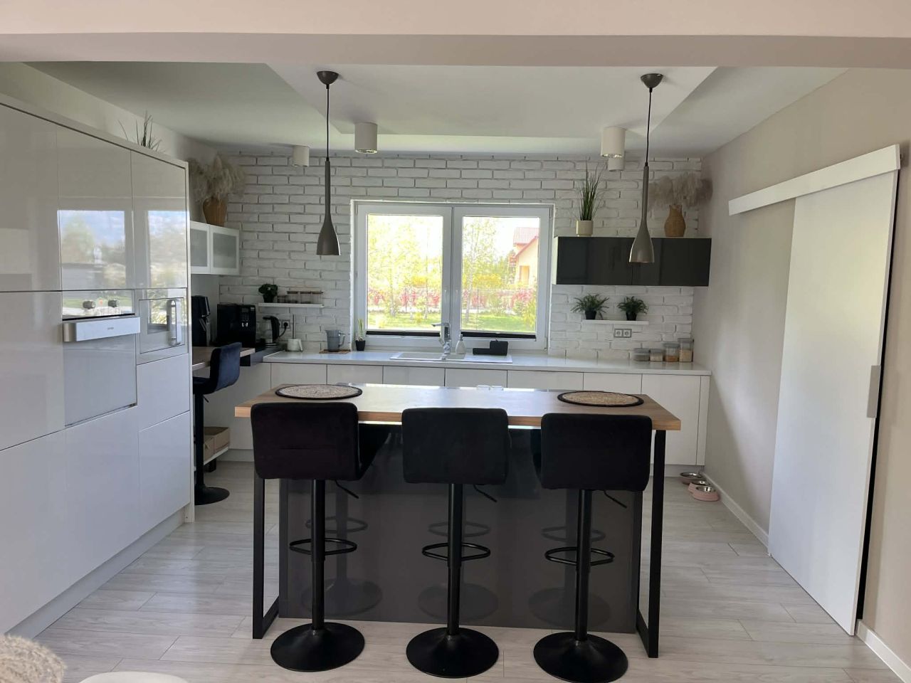 dom wolnostojący, 5 pokoi Smugi Helenów. Zdjęcie 3