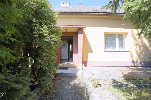 dom wolnostojący, 3 pokoje Miejsce, ul. Floriana. Zdjęcie 2