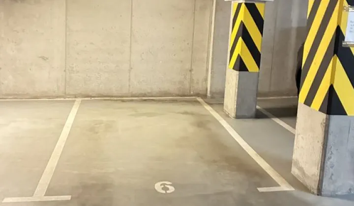 Garaż/miejsce parkingowe Warszawa Praga-Południe, ul. Szaserów