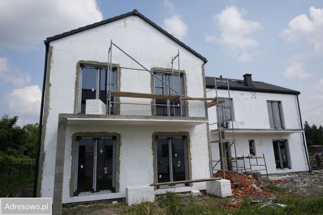 Mieszkanie 3-pokojowe Bładnice Dolne, ul. Borowinowa. Zdjęcie 1