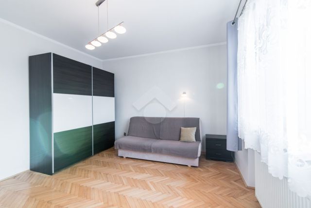 Mieszkanie 4-pokojowe Kraków Kurdwanów, ul. Cechowa. Zdjęcie 3