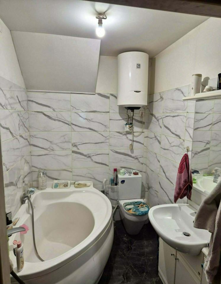 Mieszkanie 4-pokojowe Guzów. Zdjęcie 6