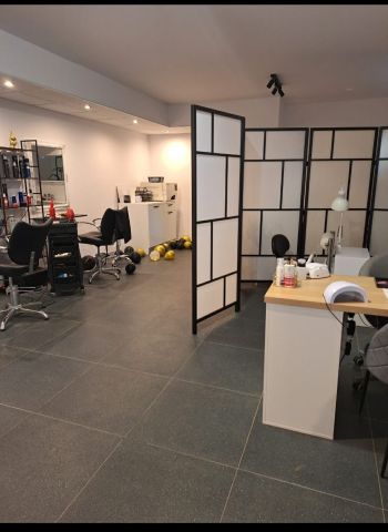 Lokal Kraków Nowa Huta, os. Stalowe. Zdjęcie 1