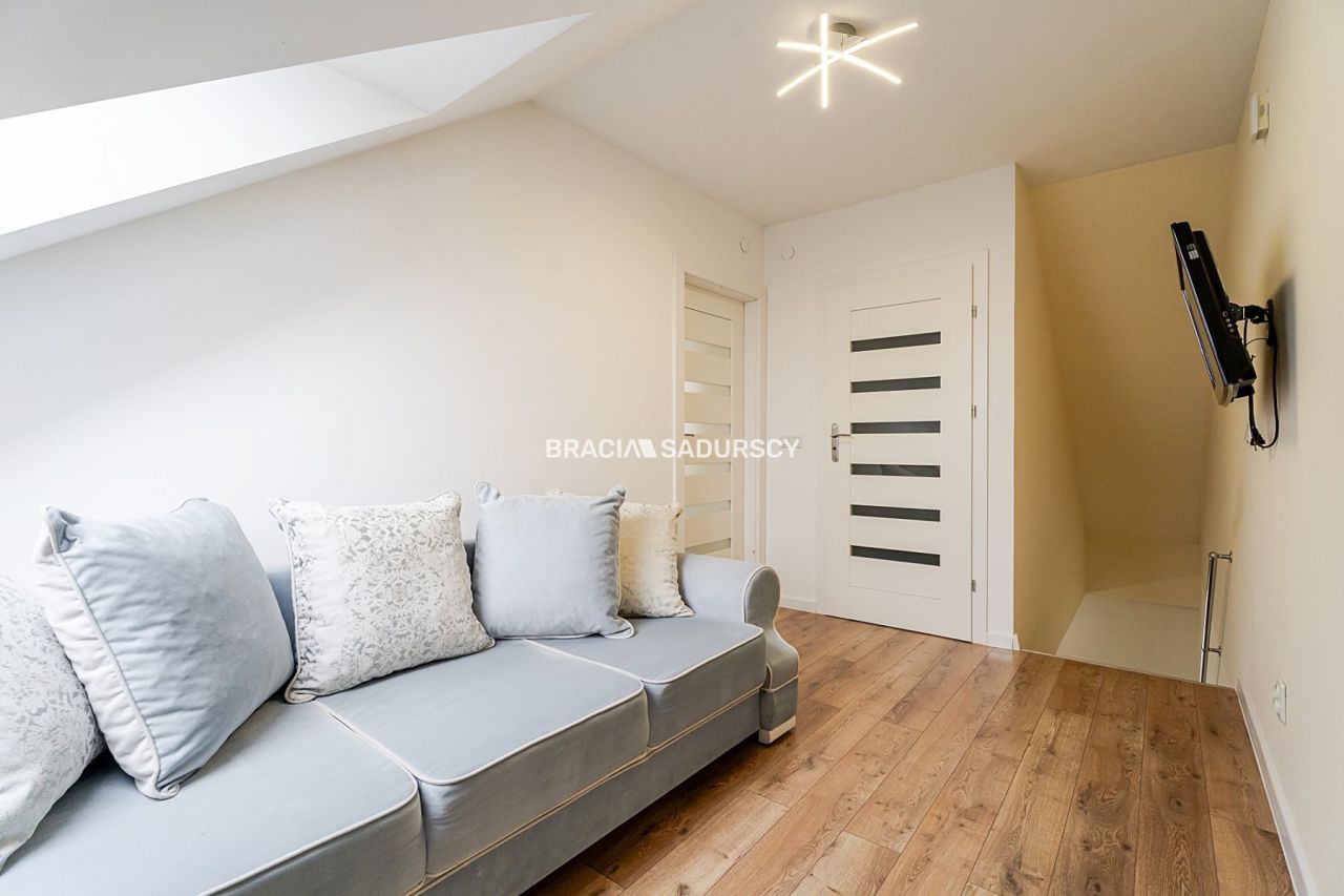 Mieszkanie 4-pokojowe Kraków Swoszowice, ul. Leona Petrażyckiego. Zdjęcie 23