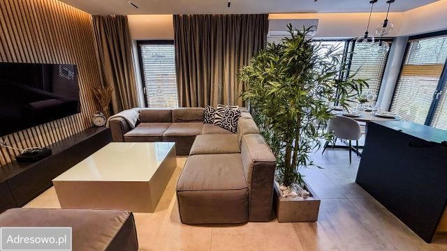 Mieszkanie 3-pokojowe Kraków Kliny, ul. Komuny Paryskiej. Zdjęcie 1