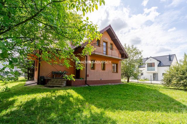 dom wolnostojący, 7 pokoi Kraków Podgórze, ul. Łutnia. Zdjęcie 14