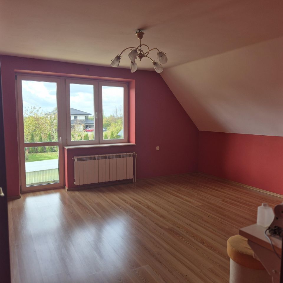 dom wolnostojący, 5 pokoi Strażów. Zdjęcie 14