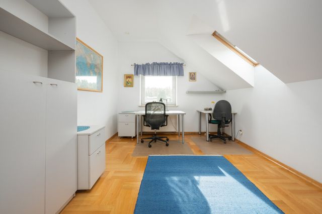 dom wolnostojący, 5 pokoi Krzywiec. Zdjęcie 15