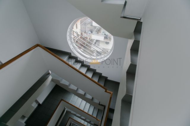 Biuro Warszawa Mokotów, ul. Różana. Zdjęcie 1