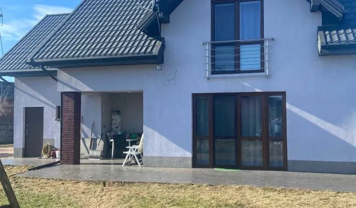 dom wolnostojący, 5 pokoi Głowno