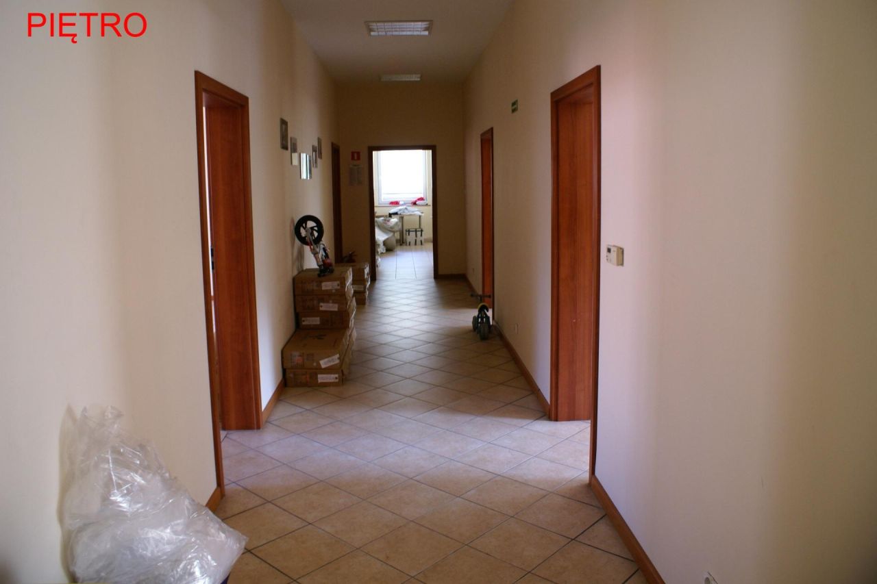 Hala/magazyn Łódź Widzew, al. marsz. Józefa Piłsudskiego. Zdjęcie 8