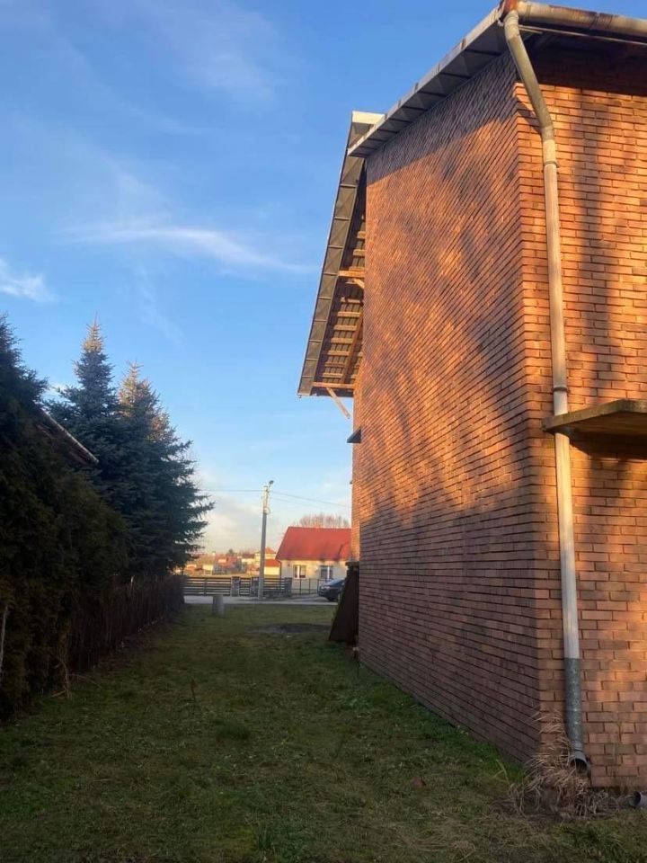 dom wolnostojący Oleśnica, ul. Brzozowa. Zdjęcie 2