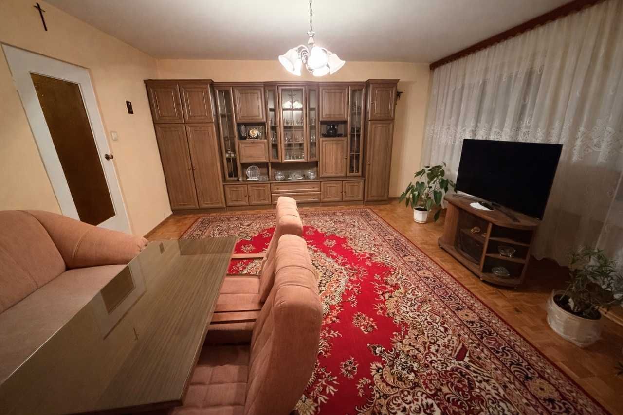 Mieszkanie 2-pokojowe Bełchatów, os. Okrzei. Zdjęcie 1