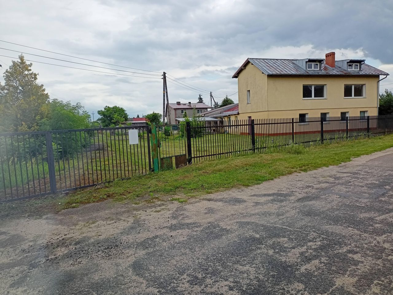 dom wolnostojący, 7 pokoi Brzozowiec, ul. Polna