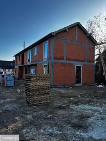 bliźniak, 5 pokoi Janówek Pierwszy, ul. Zacisze. Zdjęcie 1