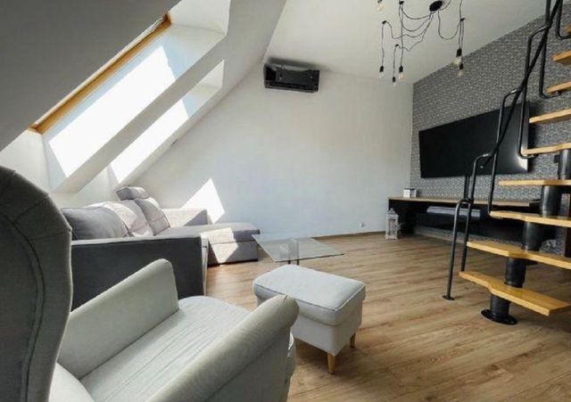 Mieszkanie 3-pokojowe Kalisz Korczak. Zdjęcie 1