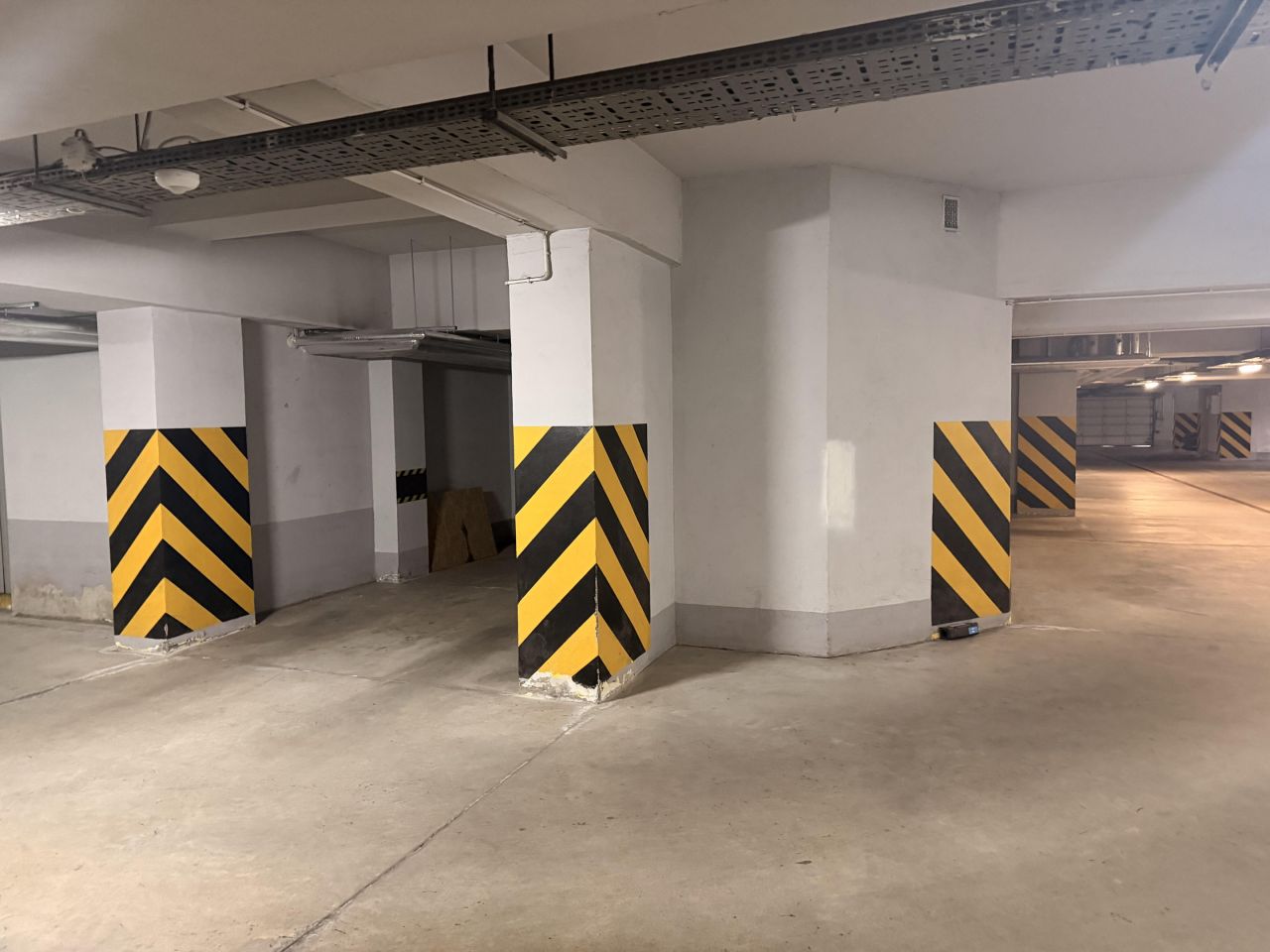 Garaż/miejsce parkingowe Kraków Dębniki, ul. Chmieleniec. Zdjęcie 5