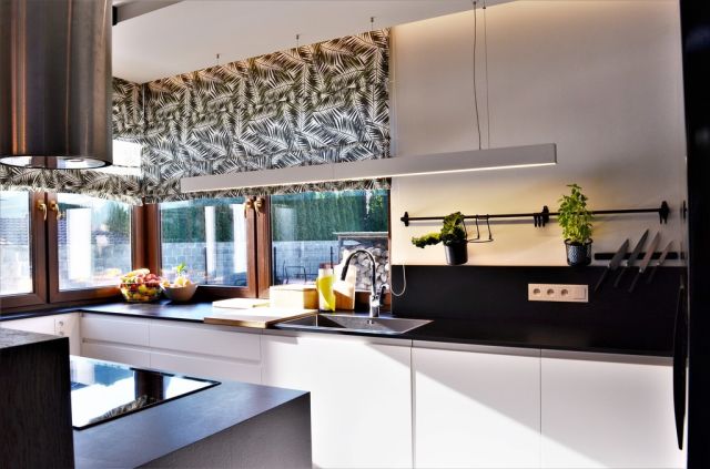 dom wolnostojący, 5 pokoi Zielonki-Wieś. Zdjęcie 3