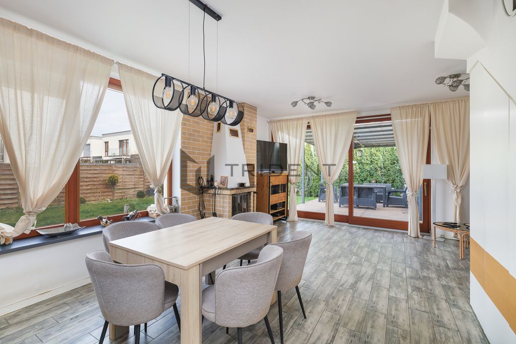 dom szeregowy, 4 pokoje Nowa Wola